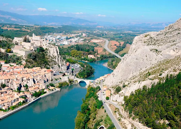 Ibis Budget Hotel 2*