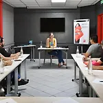 Ibis Budget 2* سيسترون