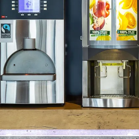 锡斯特龙宜必思快捷酒店 2*