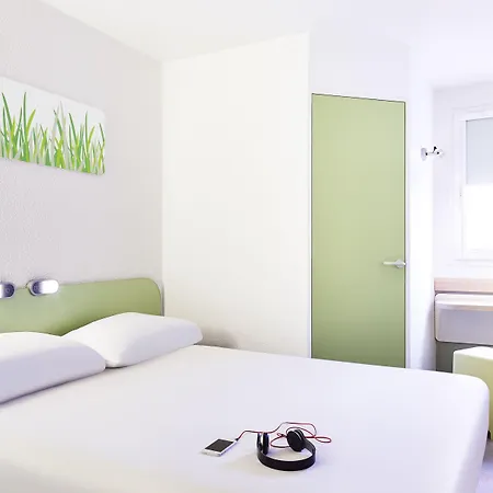 Ibis Budget Hotel 2*