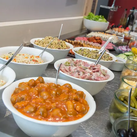 锡斯特龙宜必思快捷酒店 酒店