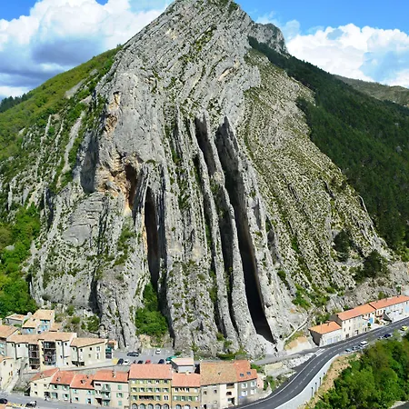 酒店 锡斯特龙宜必思快捷酒店 2*