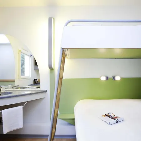 酒店 锡斯特龙宜必思快捷酒店 2*